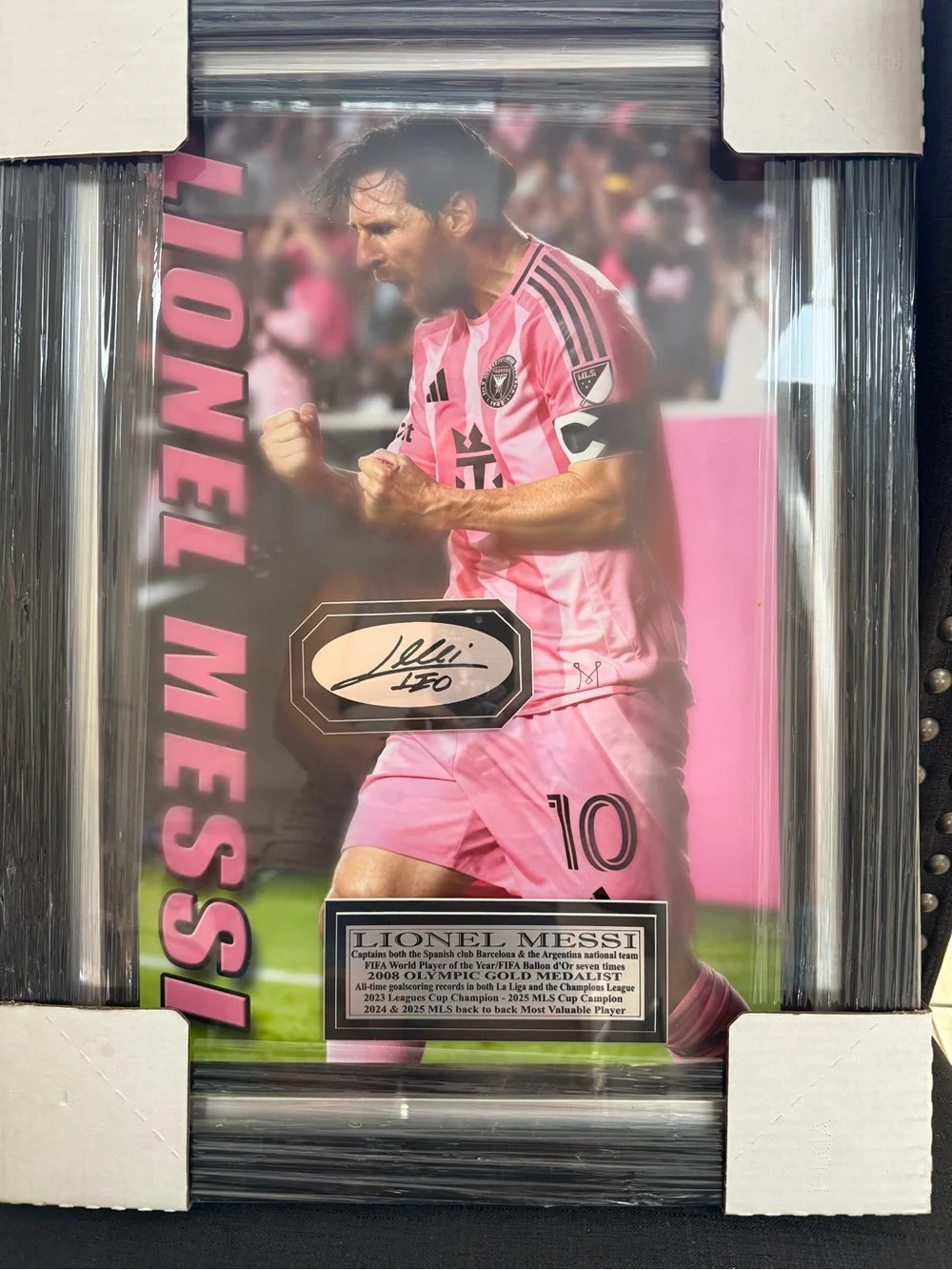 Lionel Messi Framed Pink Soccer Plaque - Official Style Home Accent